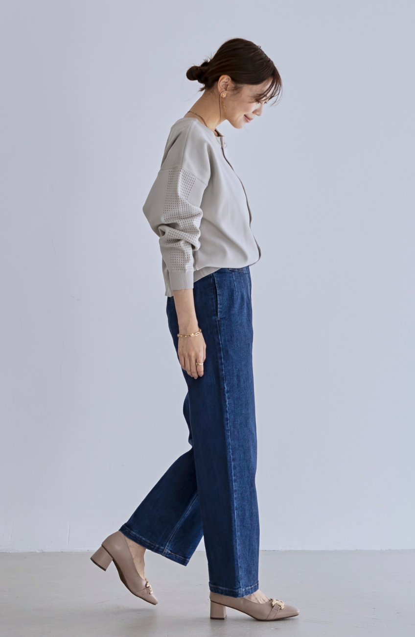 ストレッチタックストレートパンツ