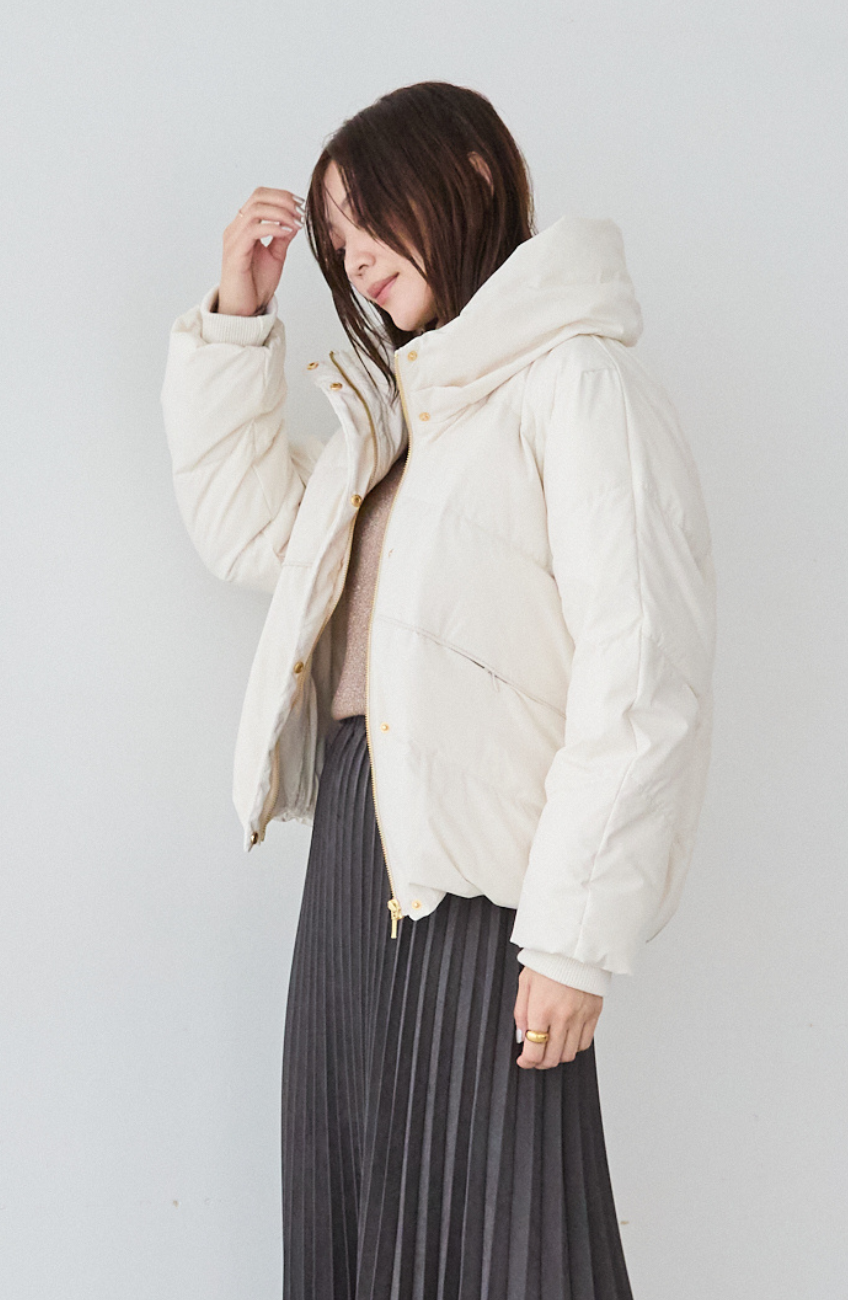 EC限定 ストレッチカシュネックピュアダウン