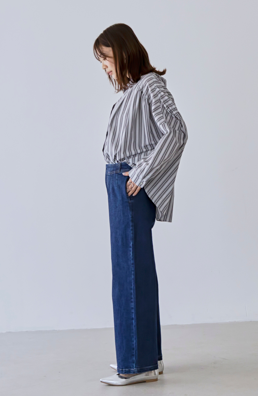 ストレッチタックストレートパンツ