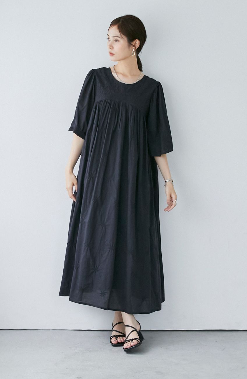 総柄刺繡2WAYワンピース