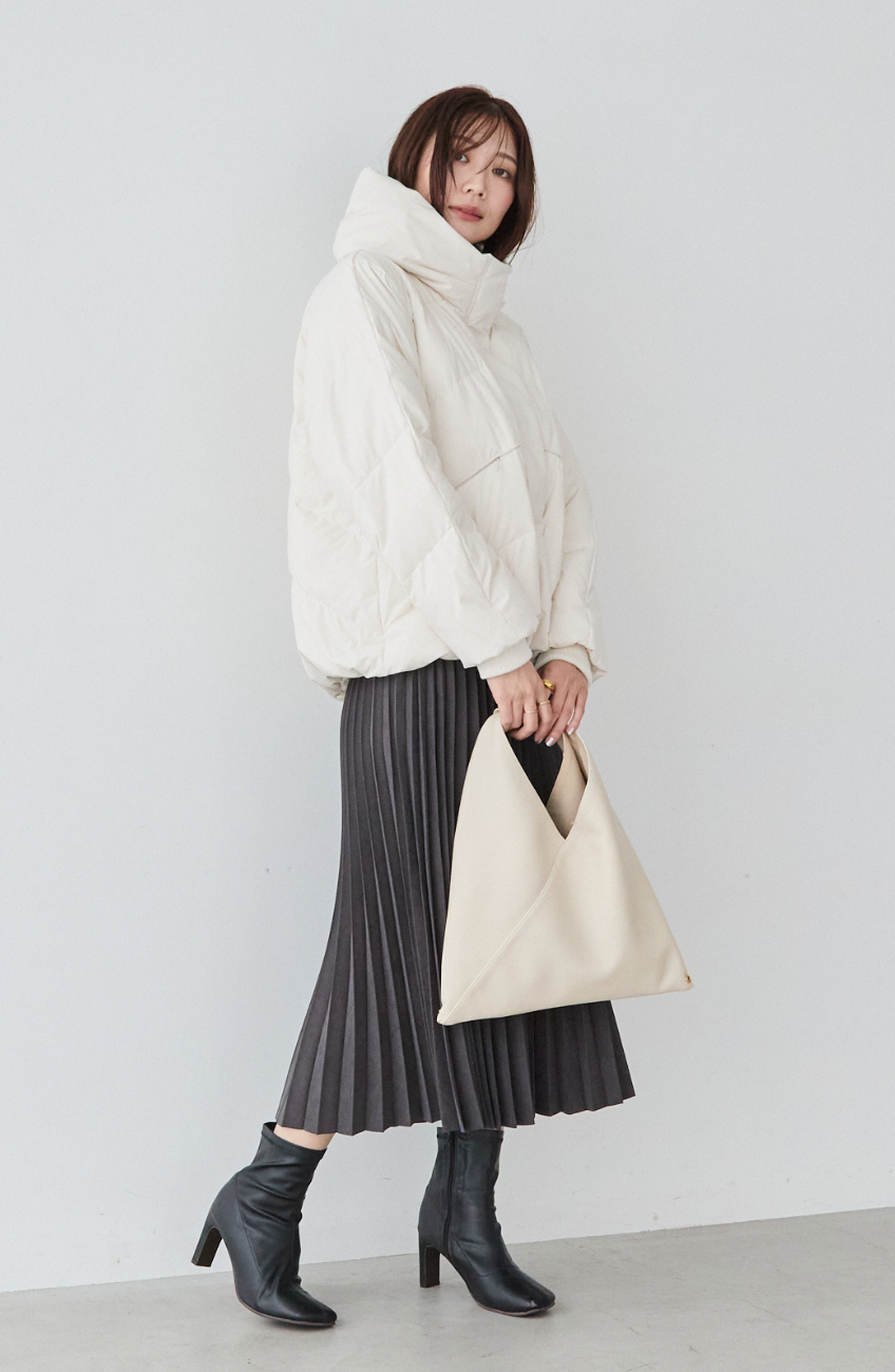 EC限定 ストレッチカシュネックピュアダウン
