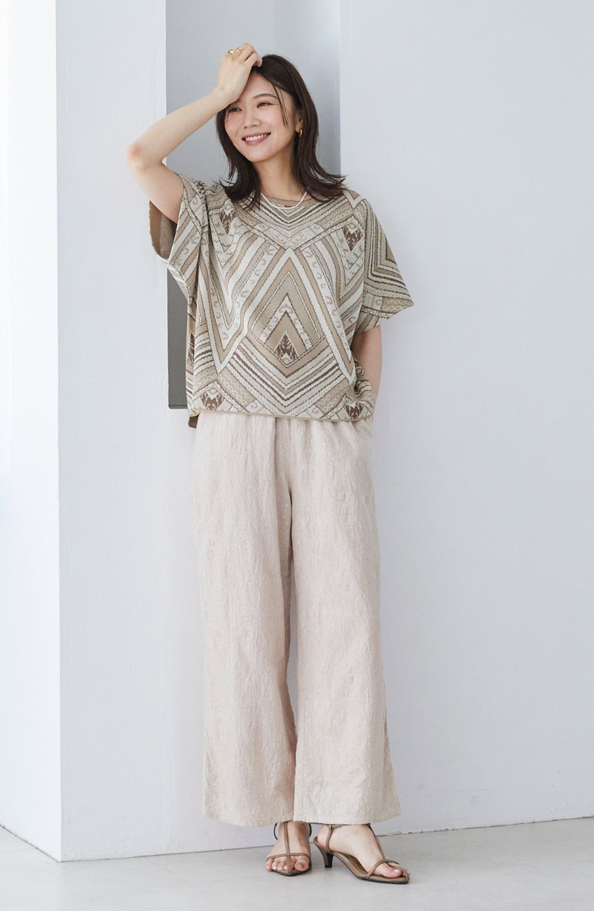 総刺繍リラックスストレートパンツ