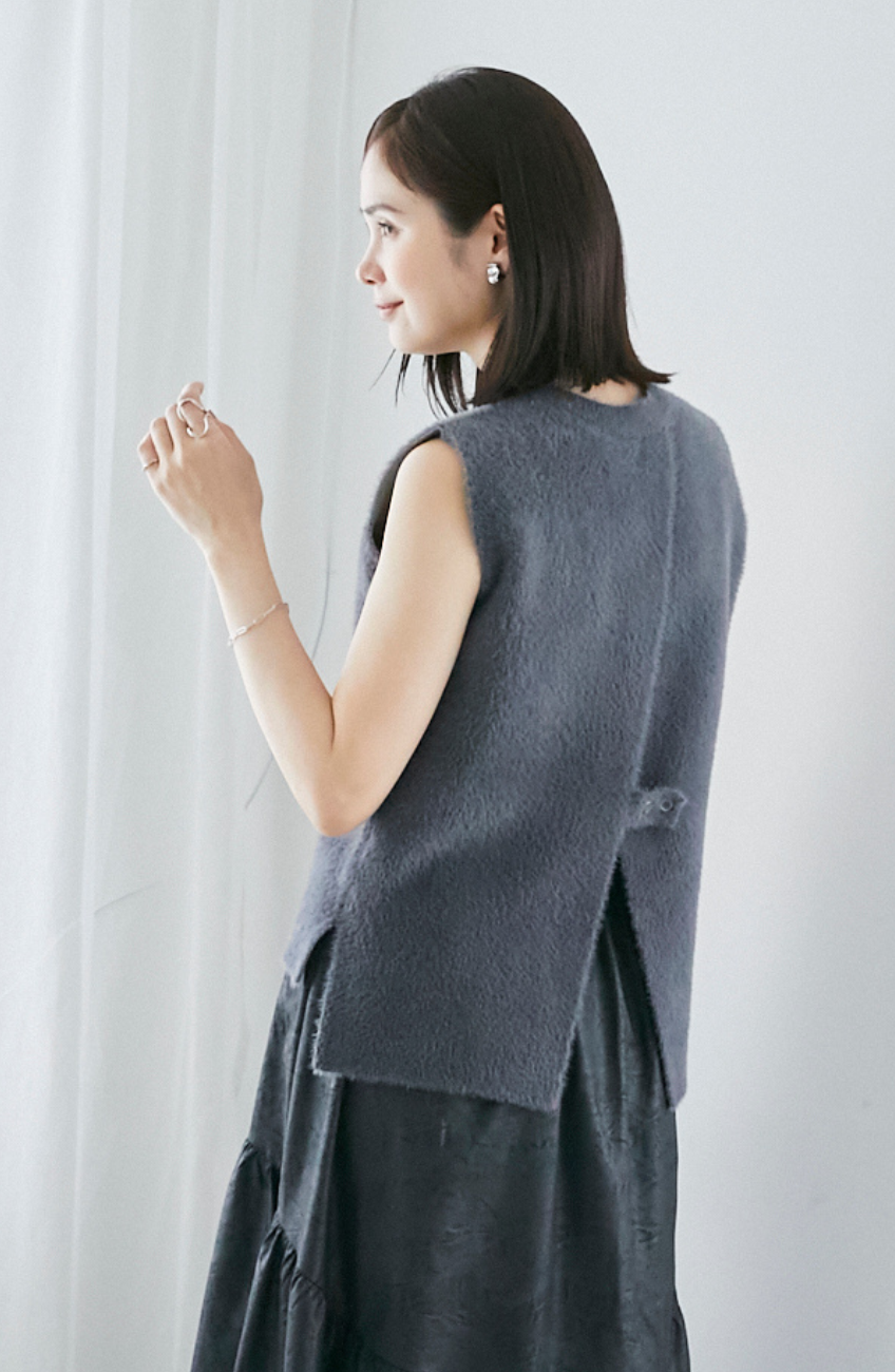 ダブルフェイスフェザースリットベスト|FURRY、REYELL公式通販サイト ダブルフェイスフェザースリットベスト|FURRY、REYELL公式通販サイト