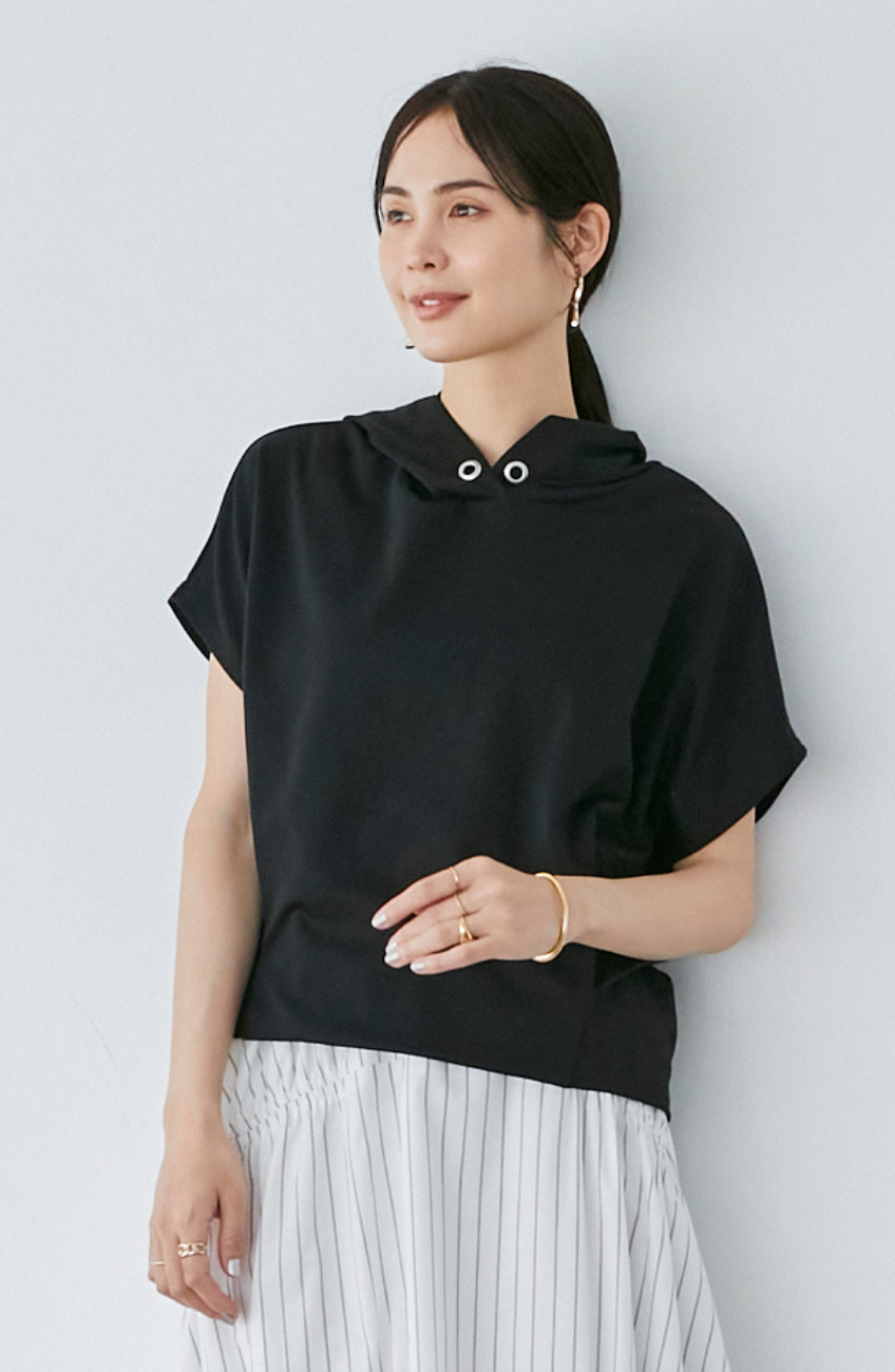 セール】【UNISEX/3サイズ展開】ボクシーロゴZIPパーカー2