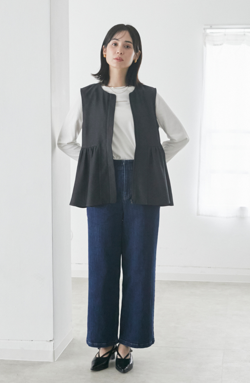 ストレッチタックストレートパンツ