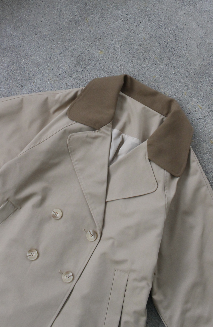 バイカラーショートトレンチコート