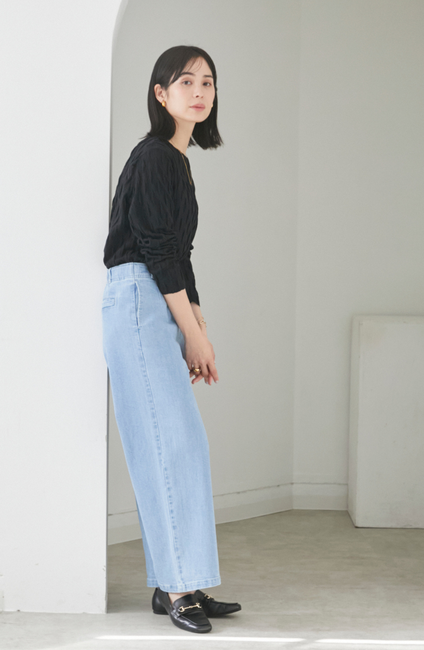 ストレッチタックストレートパンツ