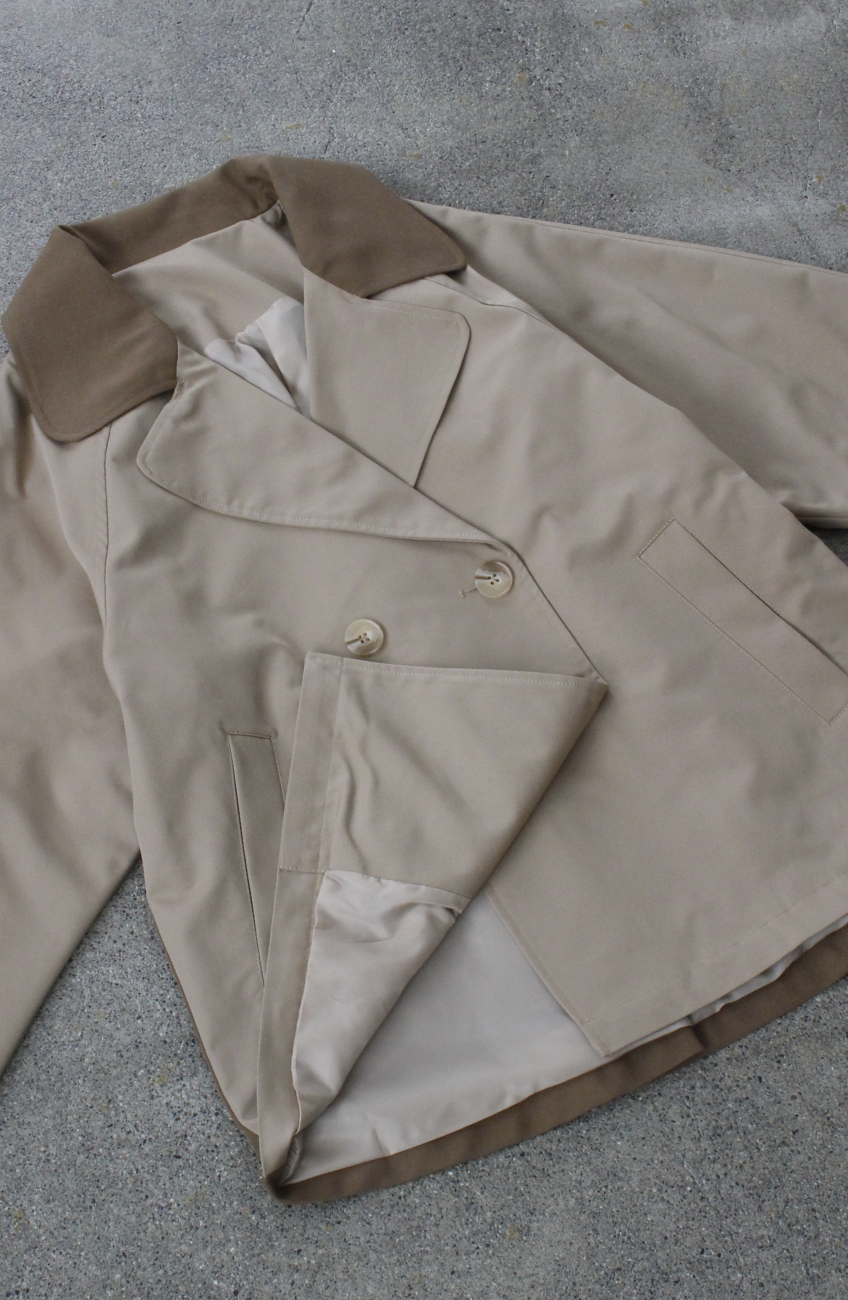 バイカラーショートトレンチコート