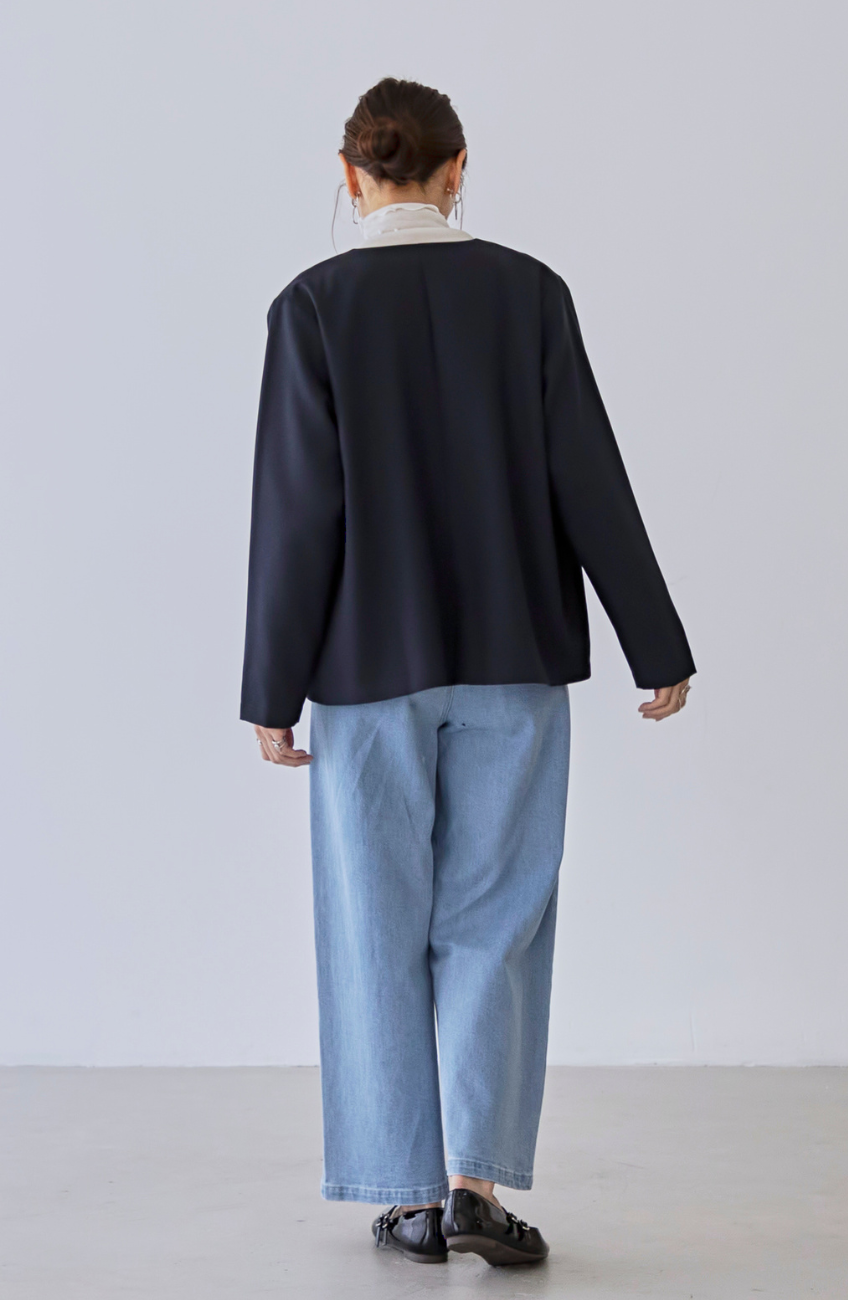 ストレッチタックストレートパンツ