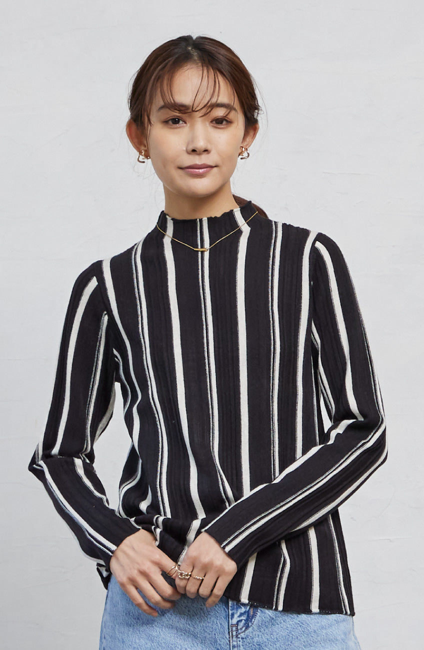 ストライプピンタックストレッチプルオーバー