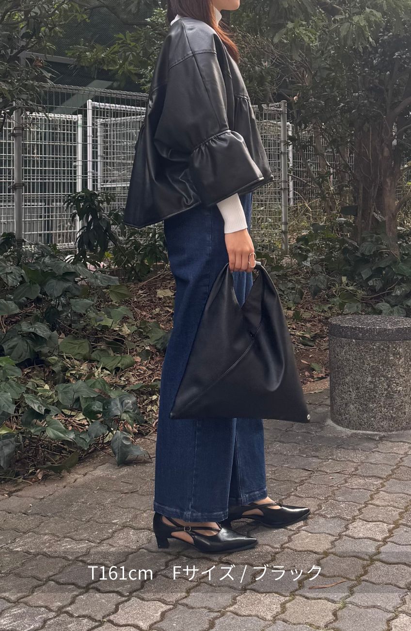 薄中綿ギャザーヨークレザージャケット