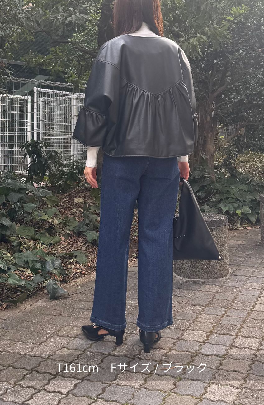 薄中綿ギャザーヨークレザージャケット