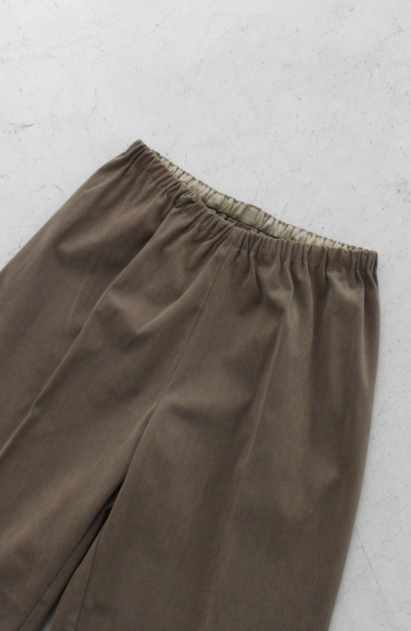 ストレッチ起毛ノンシームパンツ