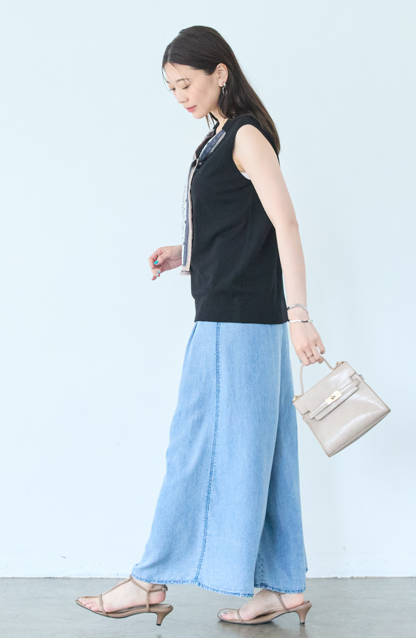ナイロンプレートスカーフ付プルオーバー