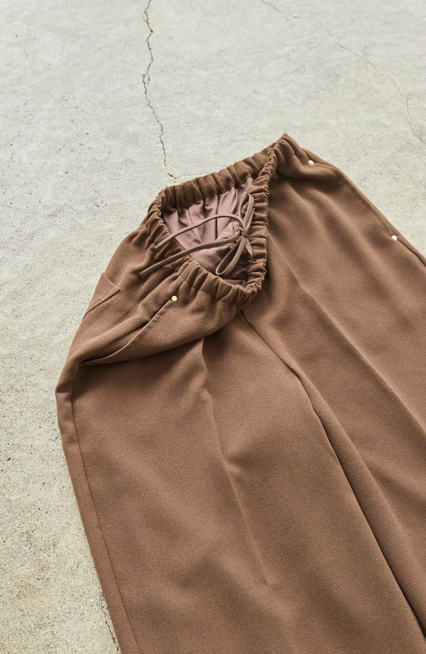 シルクライクセンタープレスパンツ
