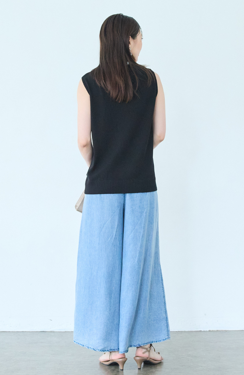 ナイロンプレートスカーフ付プルオーバー