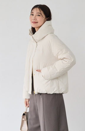 ストレッチカシュネックピュアダウン