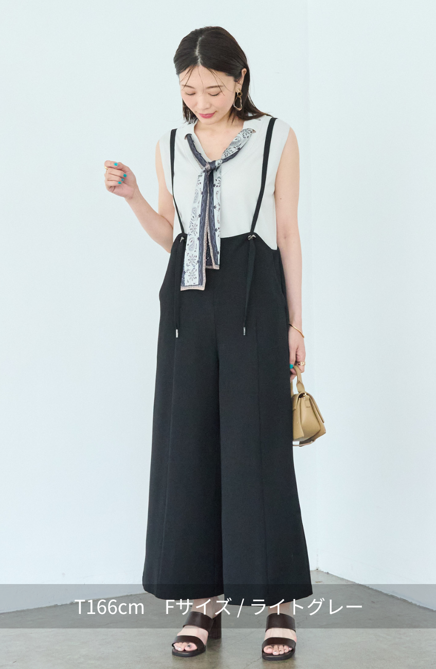 ナイロンプレートスカーフ付プルオーバー