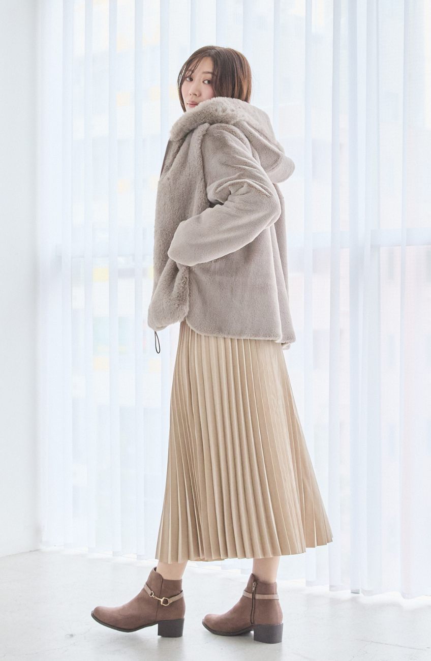 ピーチアコーディオンプリーツスカート