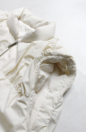 ティアードギャザーピュアダウンベスト