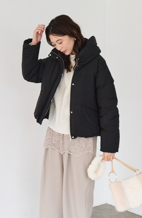 ストレッチカシュネックピュアダウン