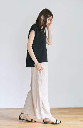 総刺繍リラックスストレートパンツ
