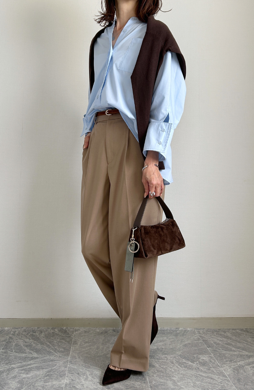 [acoさんコラボ] ノーカラーダブルカフスブラウス