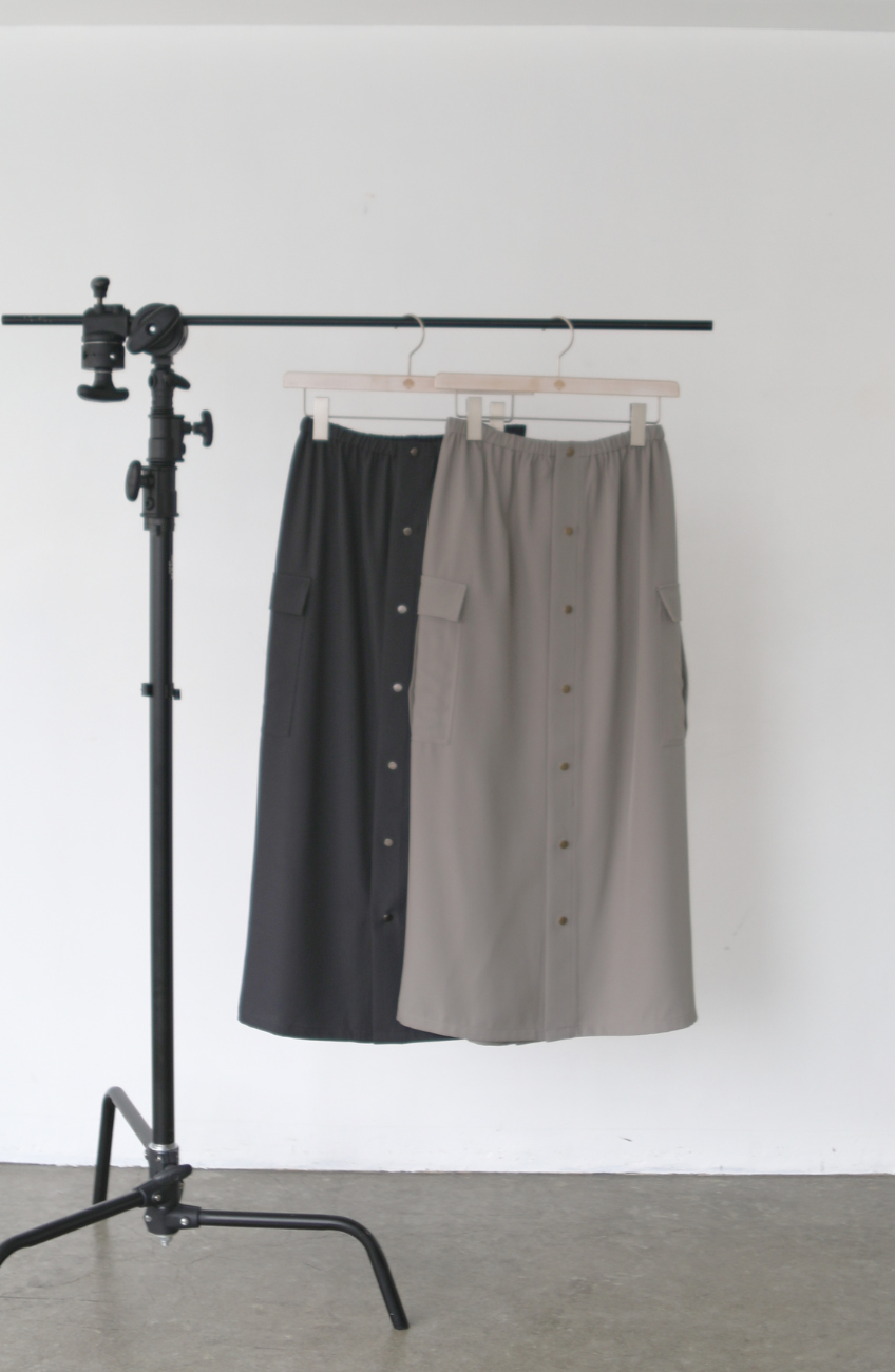 クレープドットボタンスカート