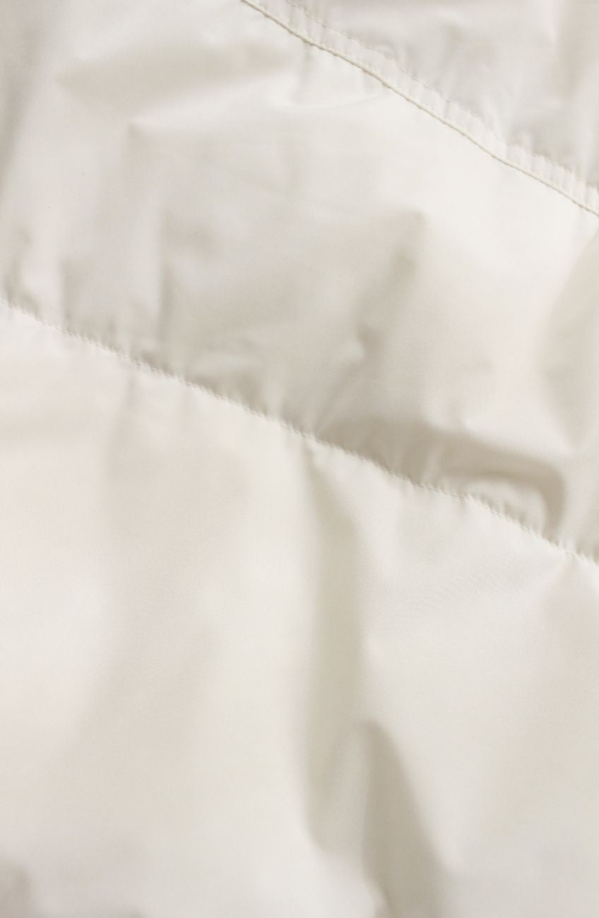 エアリーフードピュアダウンベスト｜FURRY、REYELL公式通販