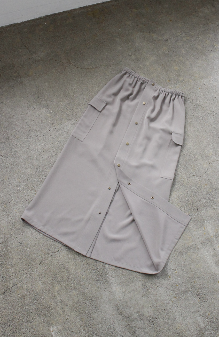 クレープドットボタンスカート