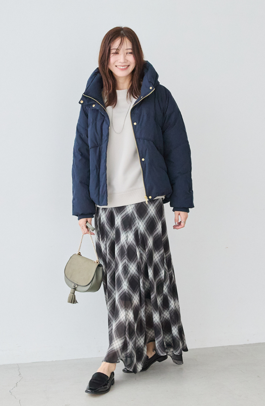 EC限定　軽量ボンディングバックラメロゴプルオーバー