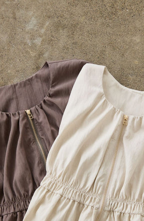 レーヨンナイロンギャザー切替ブルゾン