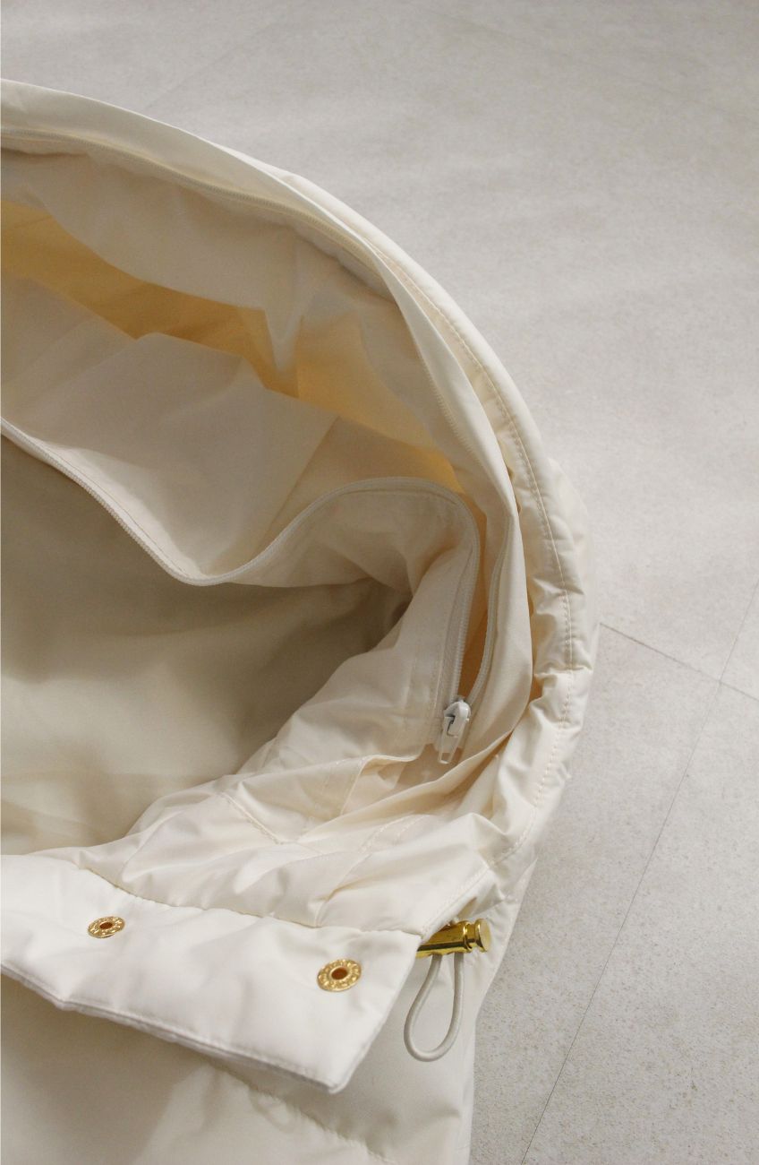 エアリーフードピュアダウンベスト