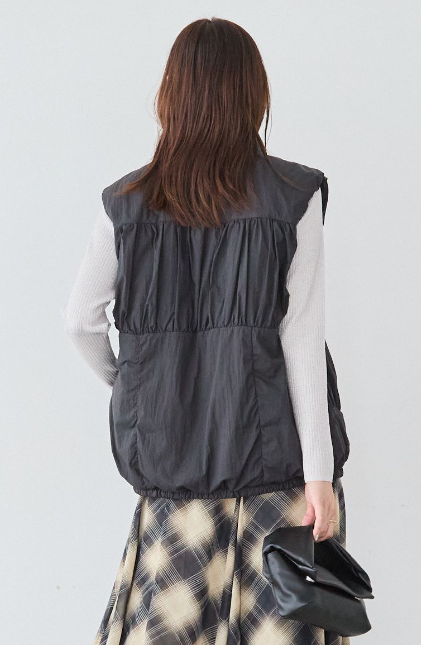 ティアードギャザーピュアダウンベスト