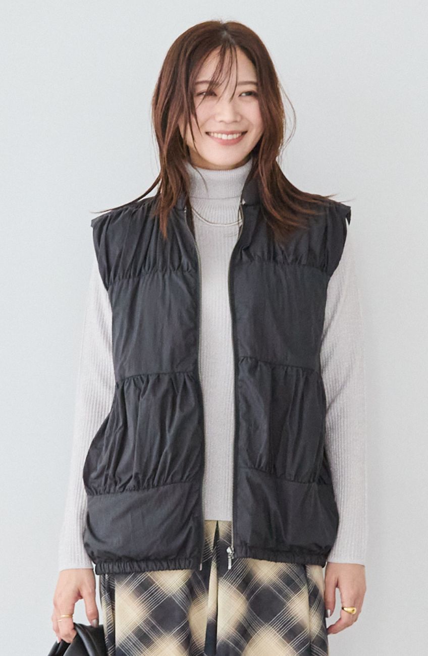 ティアードギャザーピュアダウンベスト