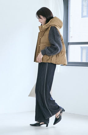 エアリーフードピュアダウンベスト