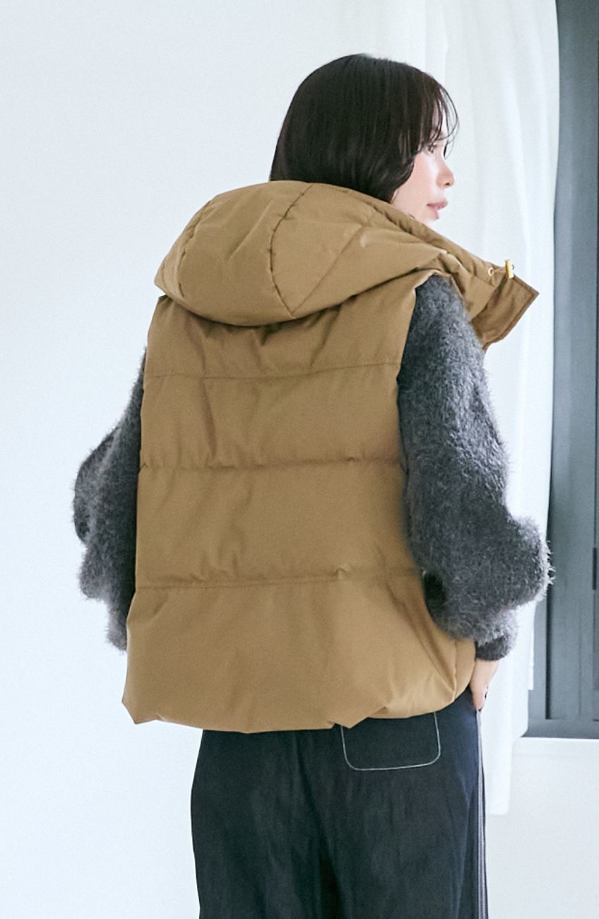 エアリーフードピュアダウンベスト｜FURRY、REYELL公式通販