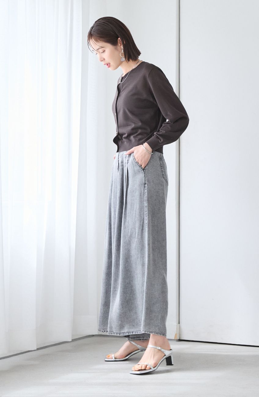 パウダーシルクデニムワイドパンツ