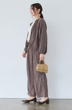 レーヨンナイロンギャザー切替ブルゾン