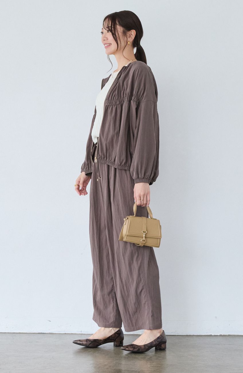 レーヨンナイロンギャザー切替ブルゾン