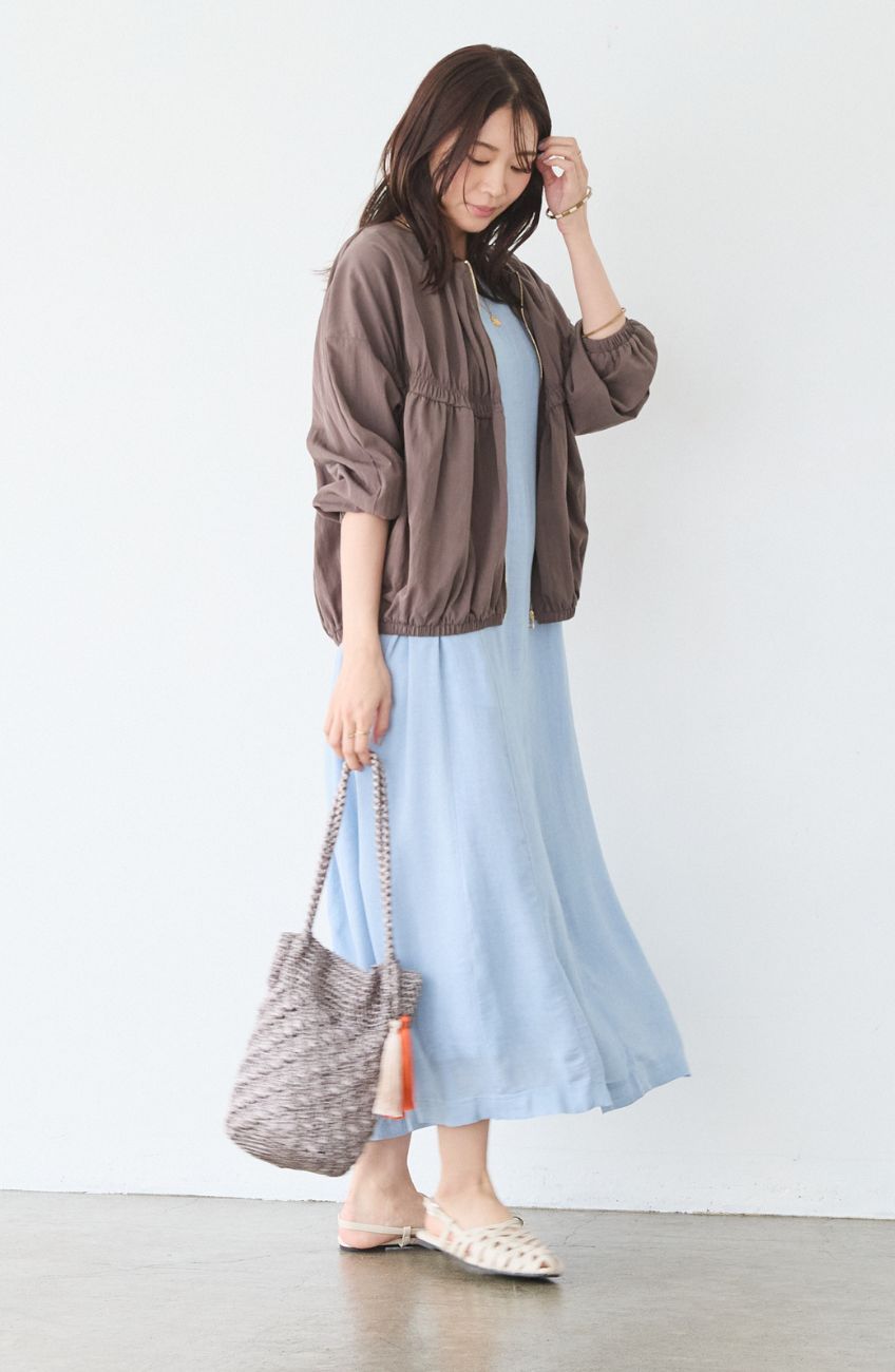 レーヨンナイロンギャザー切替ブルゾン