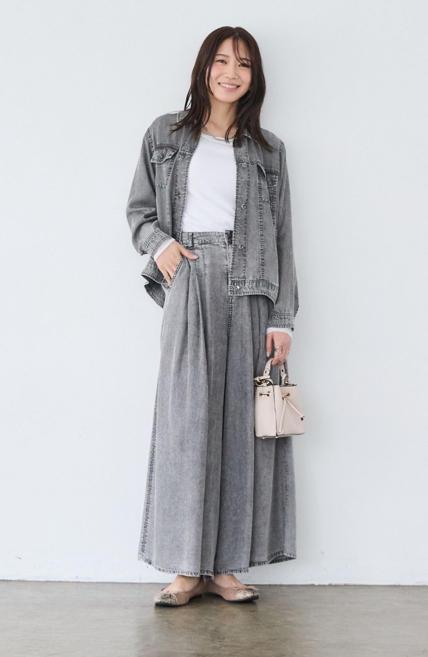 パウダーシルクデニムワイドパンツ