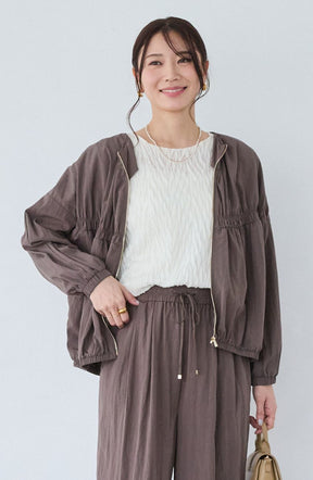 レーヨンナイロンギャザー切替ブルゾン