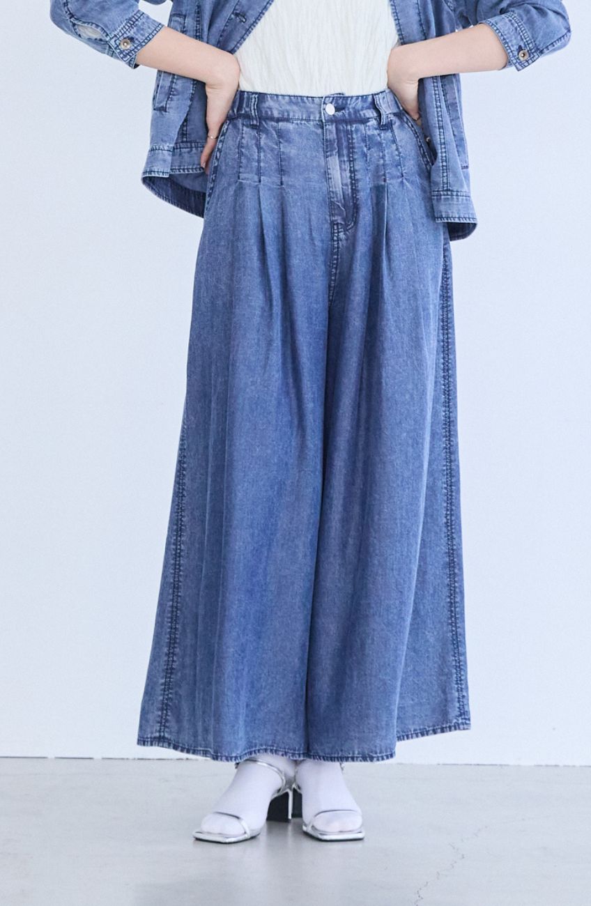 パウダーシルクデニムワイドパンツ