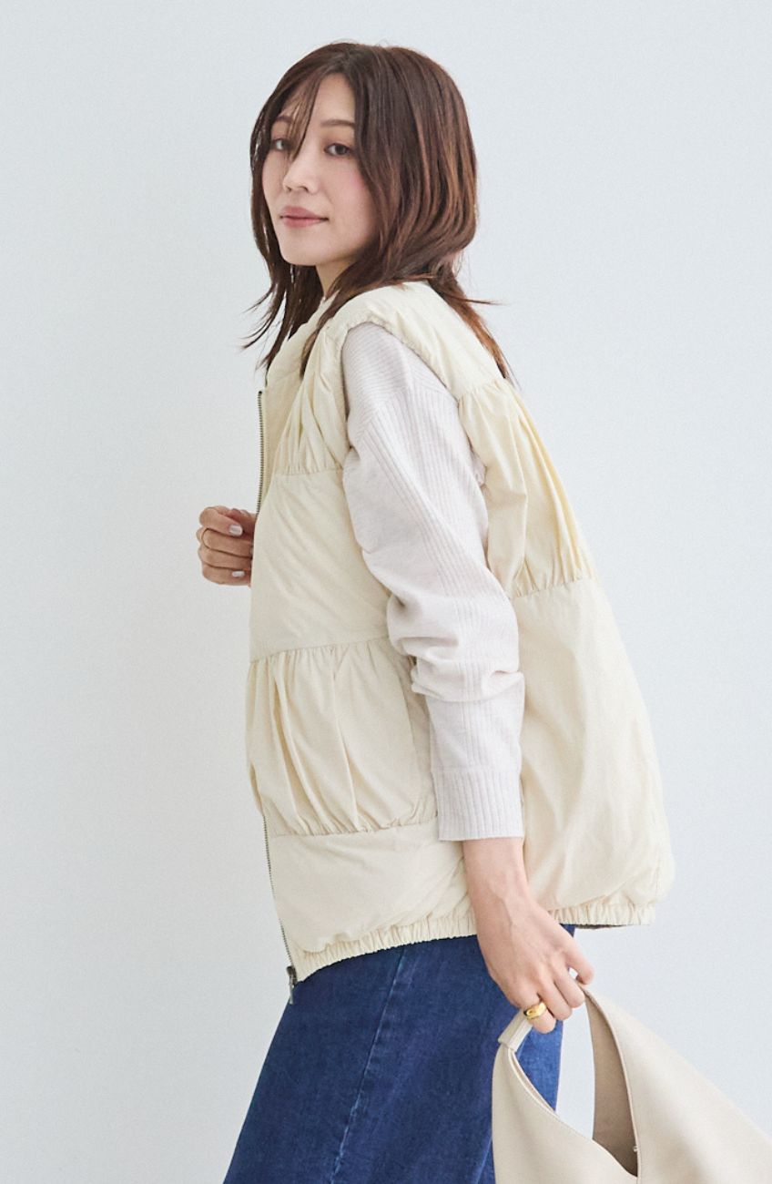 ティアードギャザーピュアダウンベスト