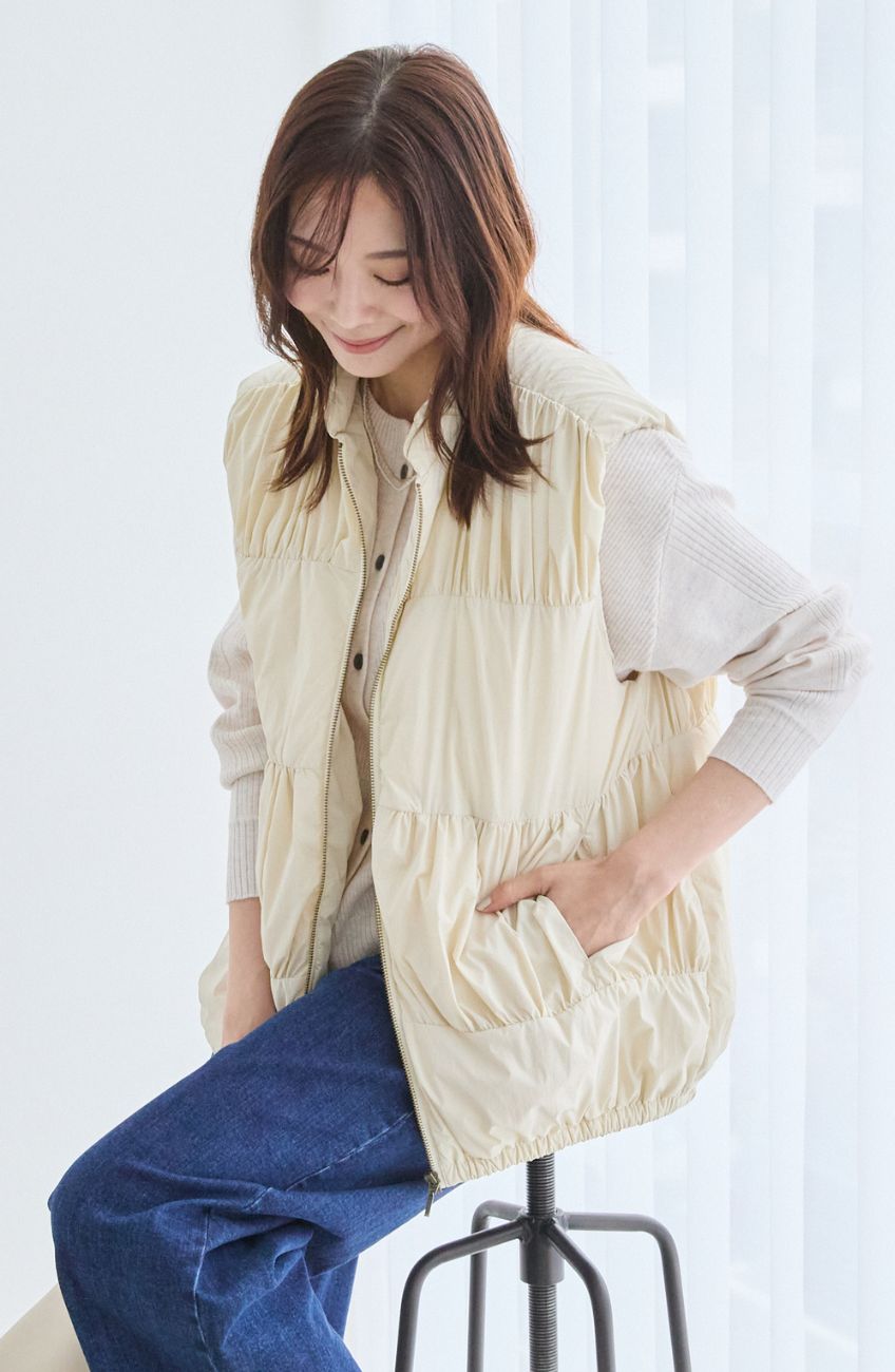 ティアードギャザーピュアダウンベスト