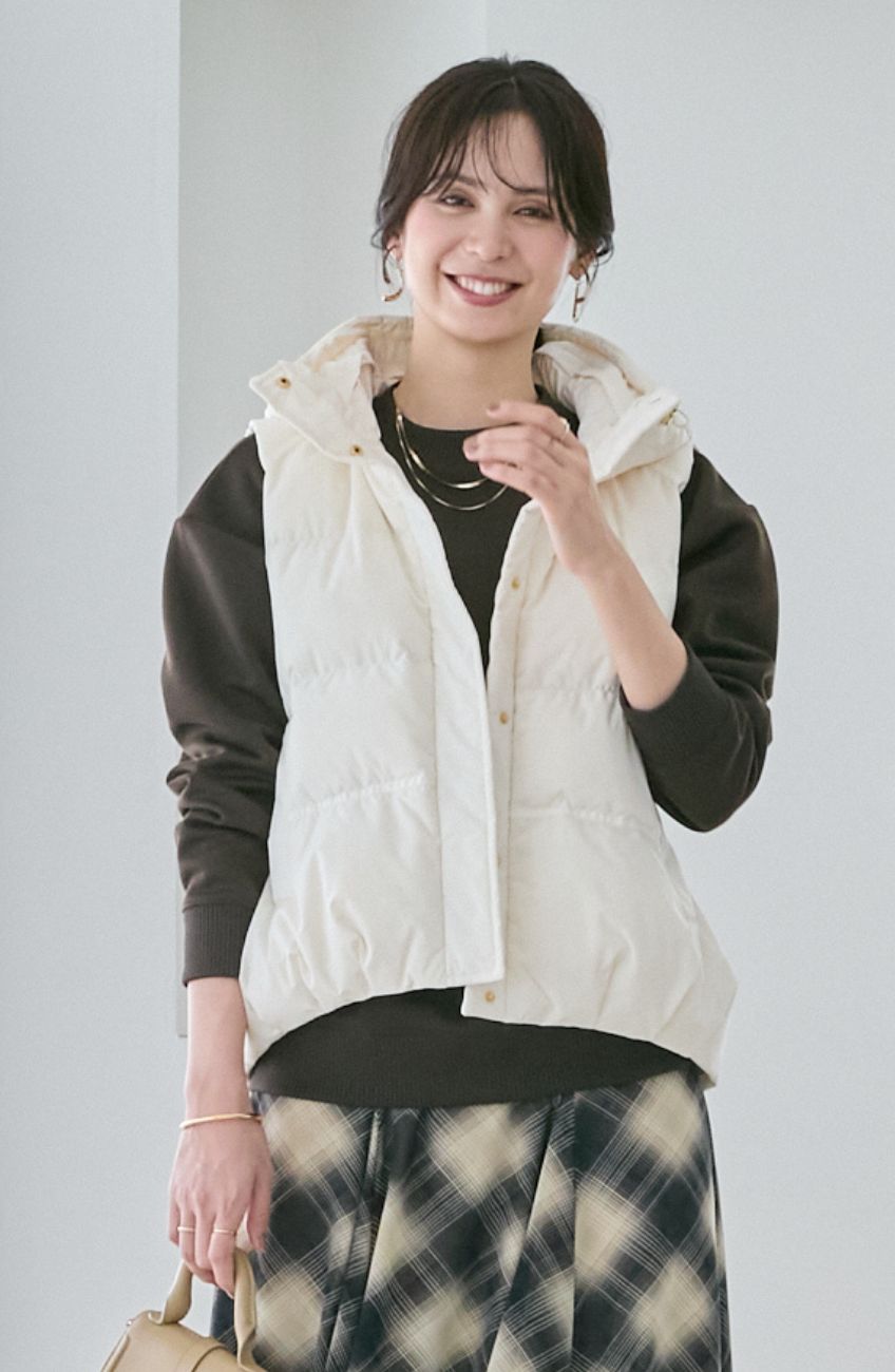 エアリーフードピュアダウンベスト