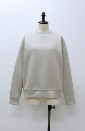 EC限定　軽量ボンディングバックラメロゴプルオーバー