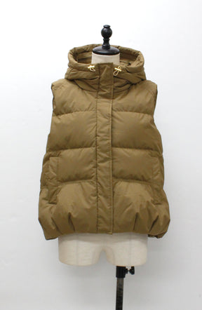 エアリーフードピュアダウンベスト