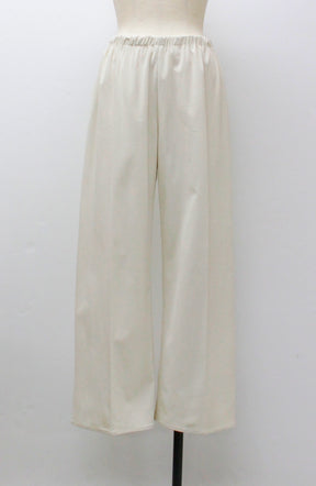 ストレッチ起毛ノンシームパンツ